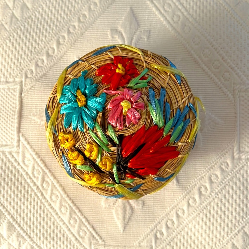 SMALL FLORAL HAND-DECORATED TRINKET BASKET
